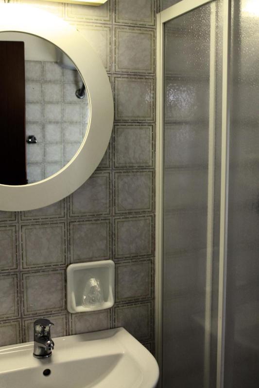 Double or Twin Room image 2