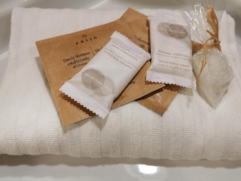 Classic Double Room image 2