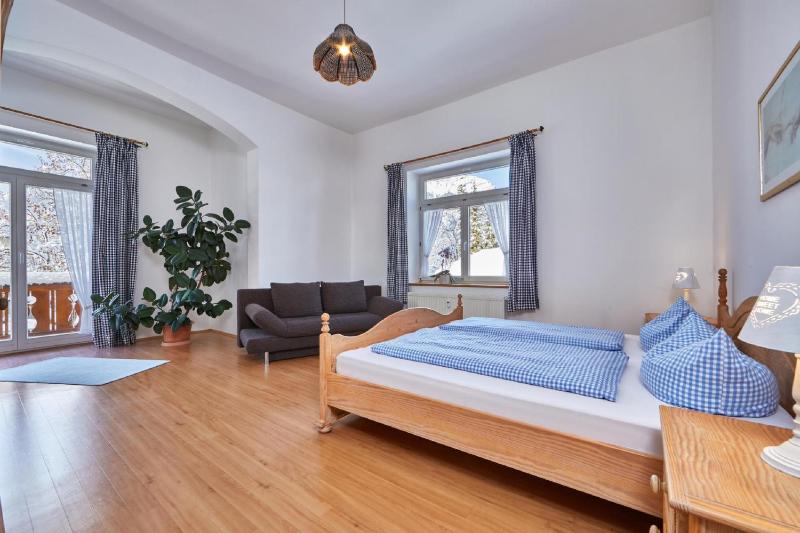 Apartments Alte Villa - image 10
