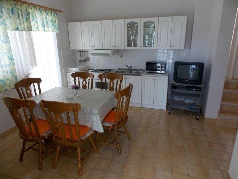 Big terrace apartment (4776-1) - image 12