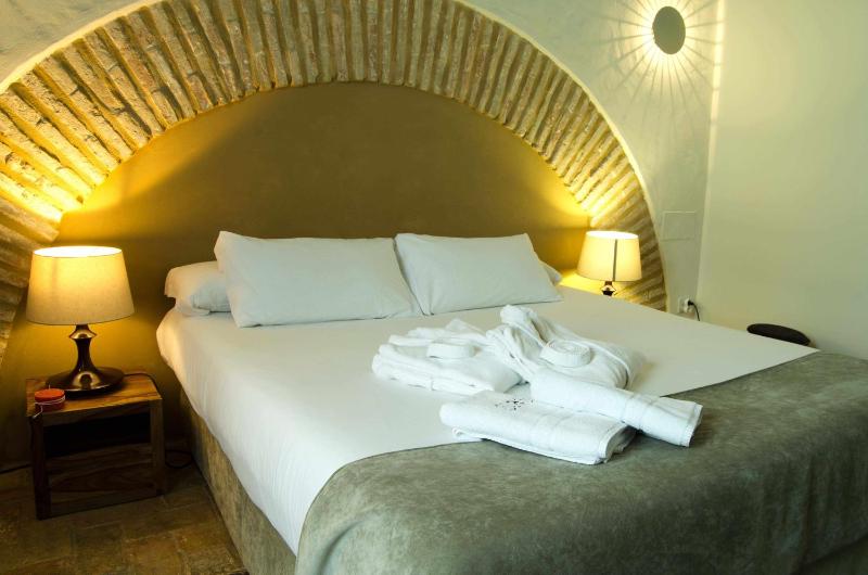 Standard Suite image 2