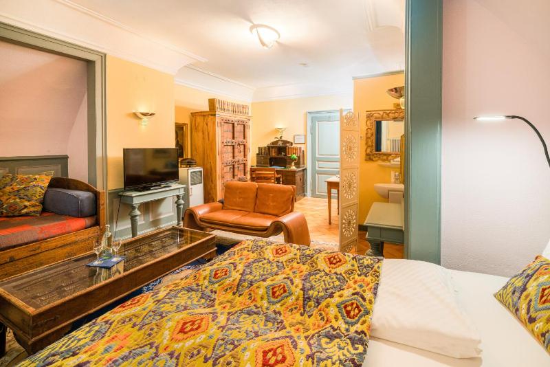 Double Room Lake Side image 2