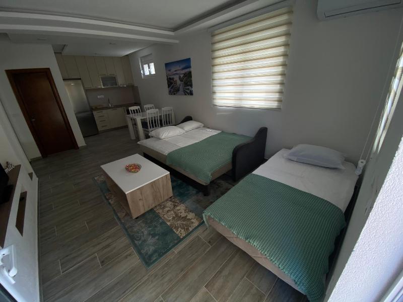 Studio apartman Holiday - image 9