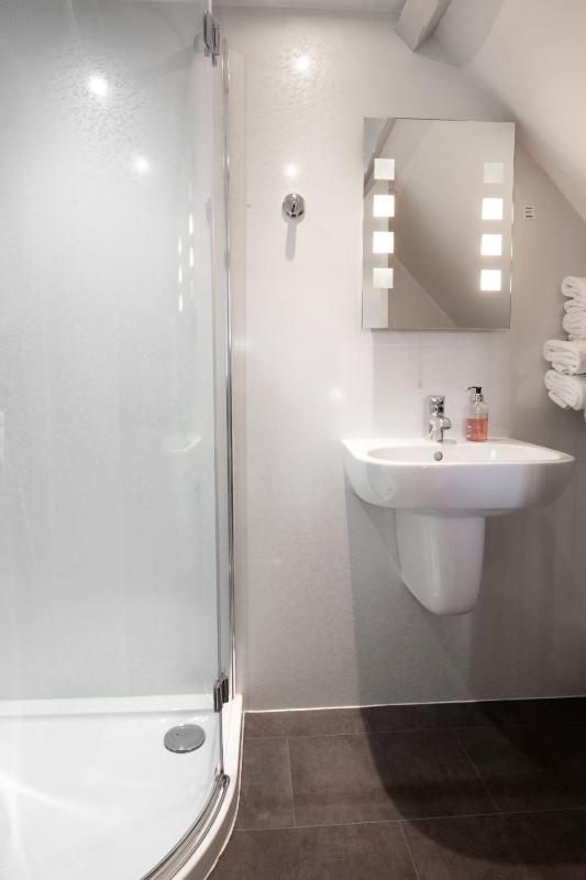 Superior King Room image 2