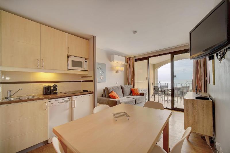 Upstays - 2 Rooms sea view - Swimming pool - image 19