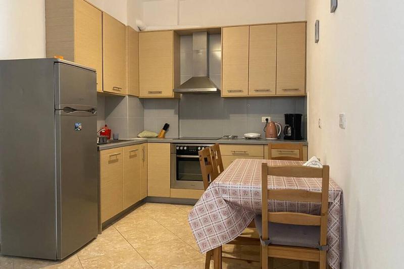 City Beach apartment - image 5