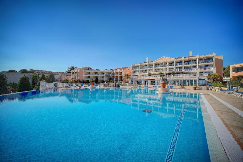 Upstays - 2 Rooms - Renovated - Pool - Parking - image 19