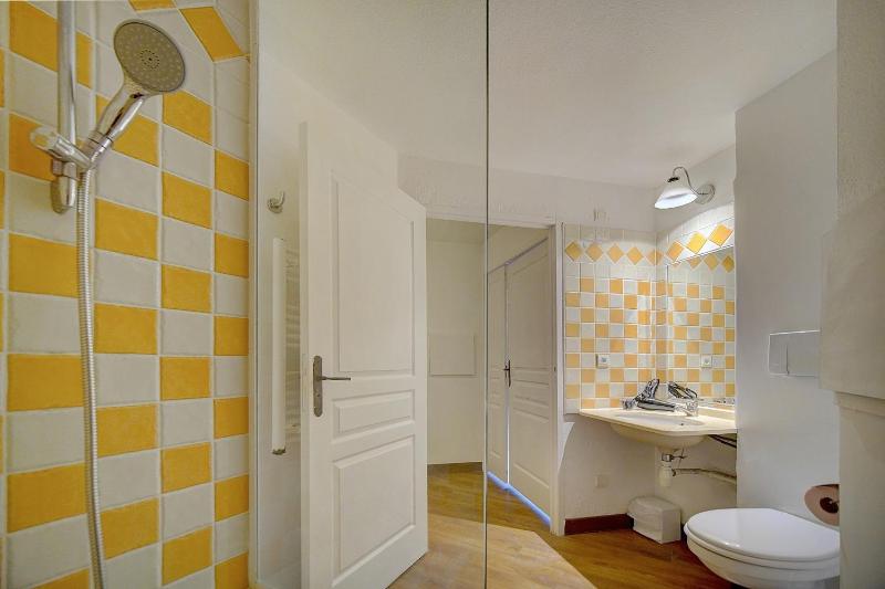 Upstays - 2 Rooms renovated - Pool - Terrace - image 18