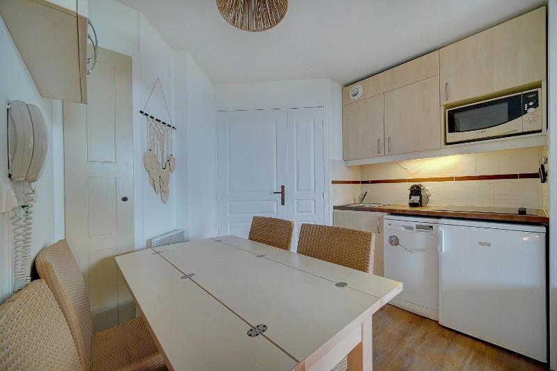 Upstays - 2 Rooms renovated - Pool - Terrace - image 13