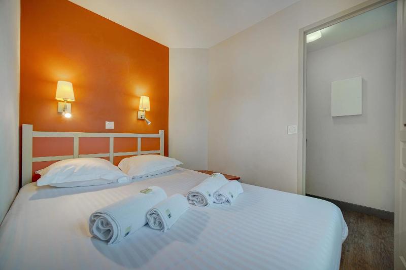 Upstays - 2 Rooms sea view - Swimming pool - image 9