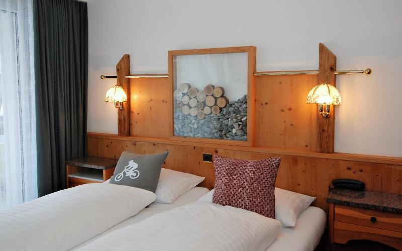 Triple Room with Shower image 2