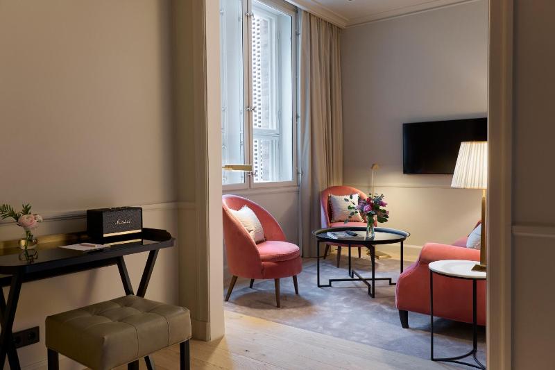 Courtyard Suite image 1