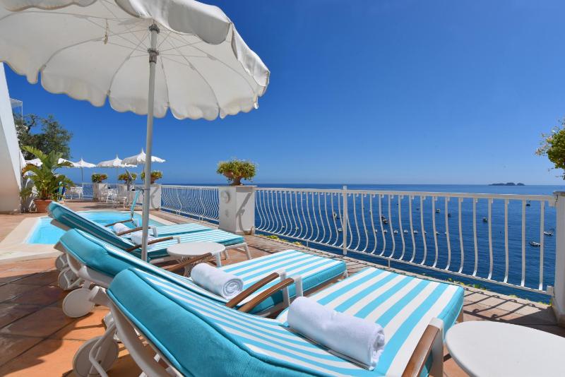 Villa Boheme Exclusive Luxury Suites - image 27