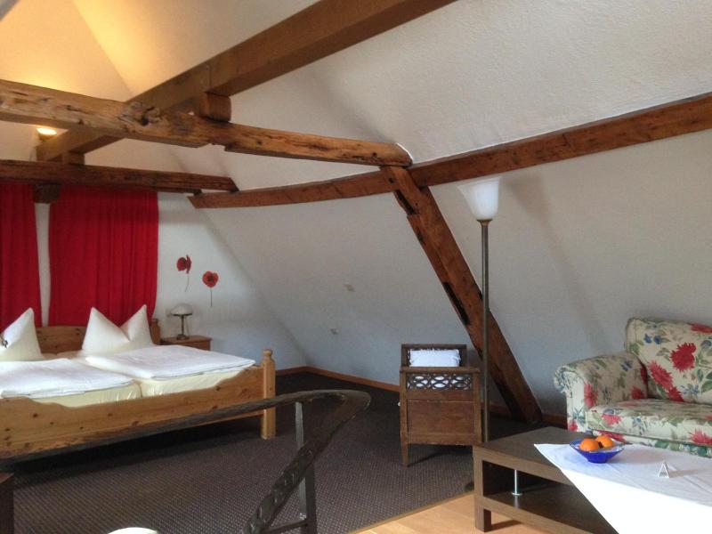 Deluxe Double Room image 3