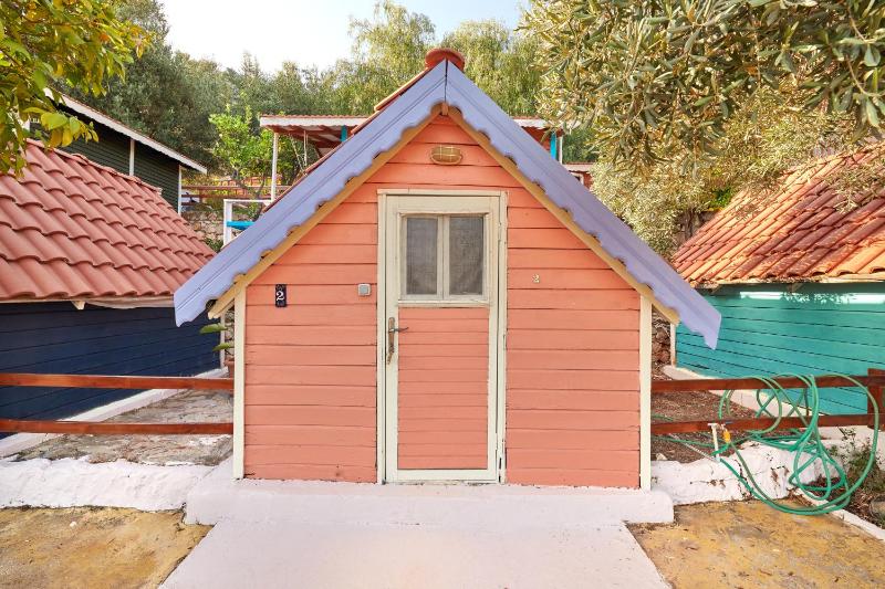 Standard Twin Room image 1