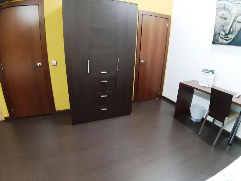 Quadruple Room image 3