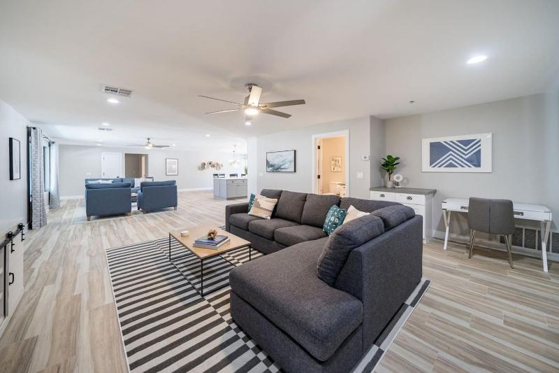 Five-Bedroom House image 3