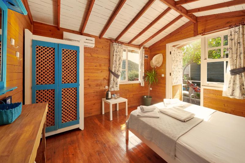 Deluxe Bungalow (2 adults) image 4