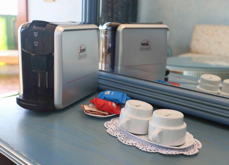 Junior Suite with Sea View image 3