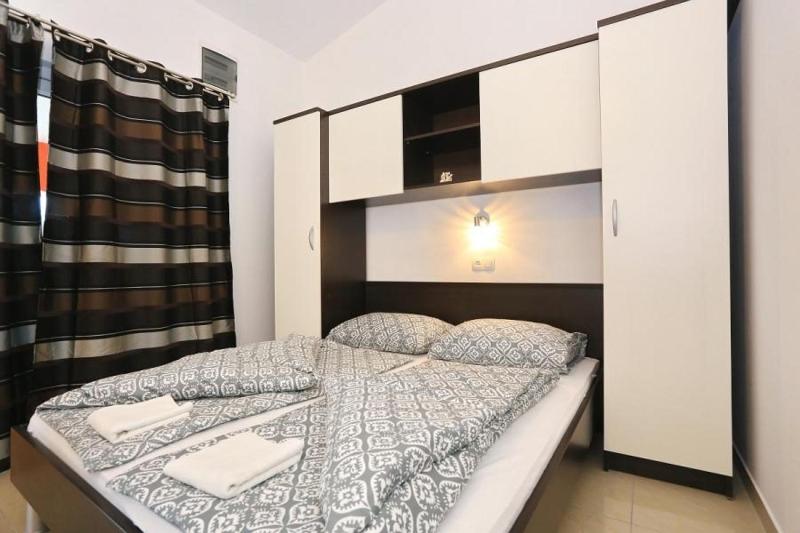 Apartment in Vir with sea view terrace air conditioning Wi-Fi (4595-5) - image 16