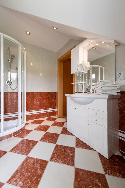 Double Room with Balcony image 2