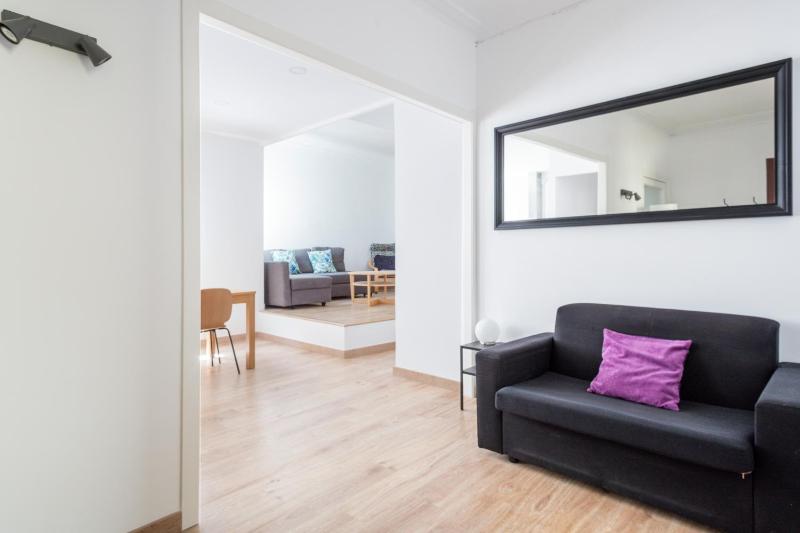 Blau Atic Apartment - image 7