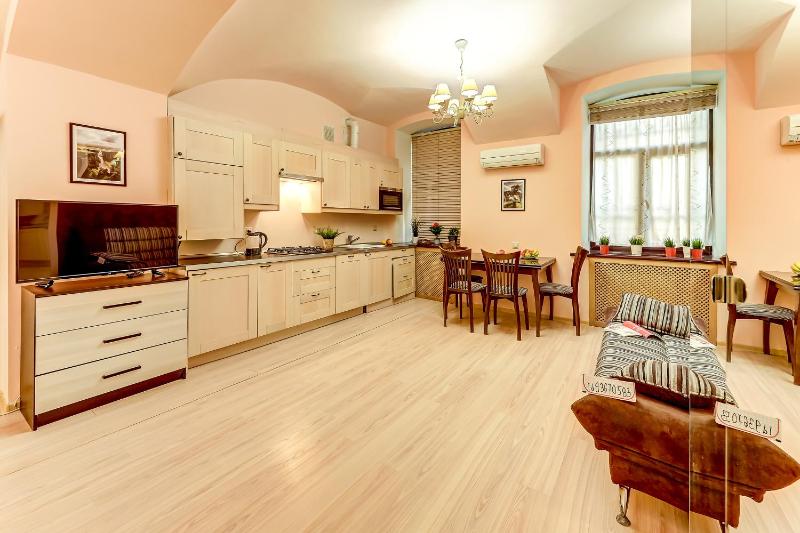One-Bedroom Apartment image 2