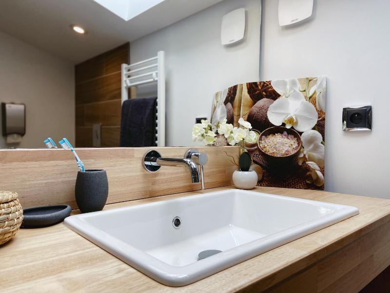 Double Room with Private External Bathroom image 4