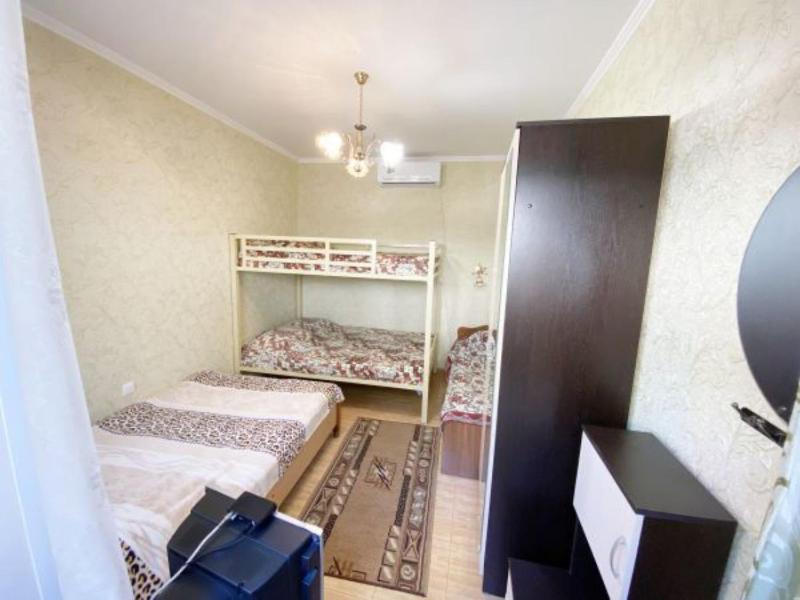 Standard Family Room image 3