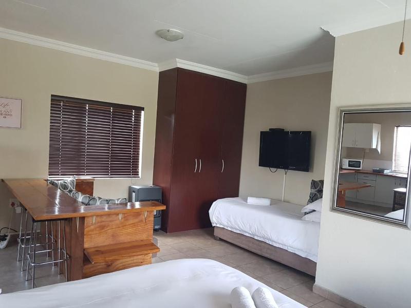Private Apartments & Biz Stays Pretoria - image 6