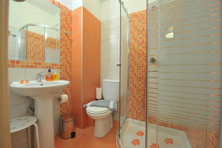 Two-Bedroom Apartment image 4