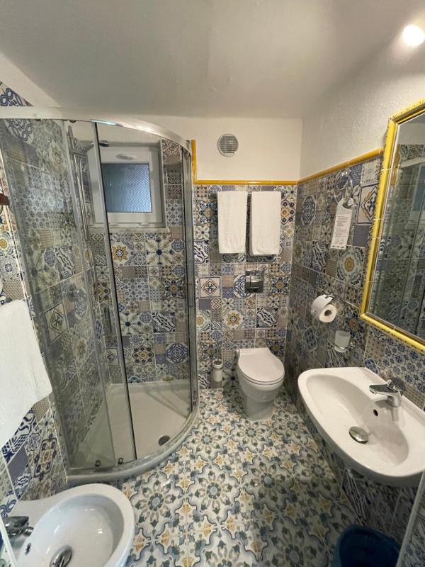Standard Double Room with Garden image 3