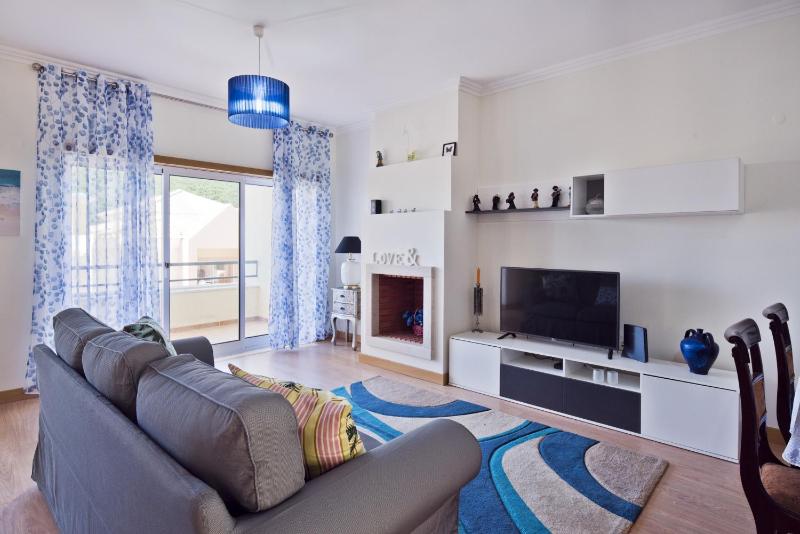 BmyGuest - Sesimbra Sea View Villa - image 1