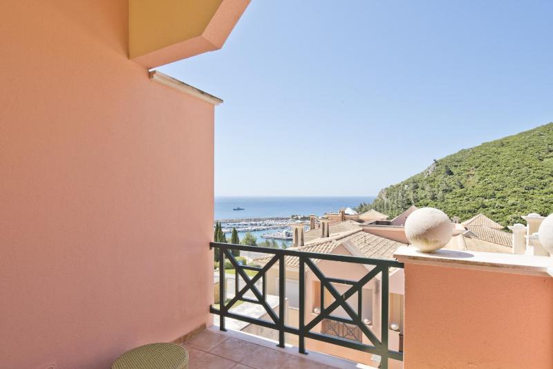 BmyGuest - Sesimbra Sea View Villa - image 32