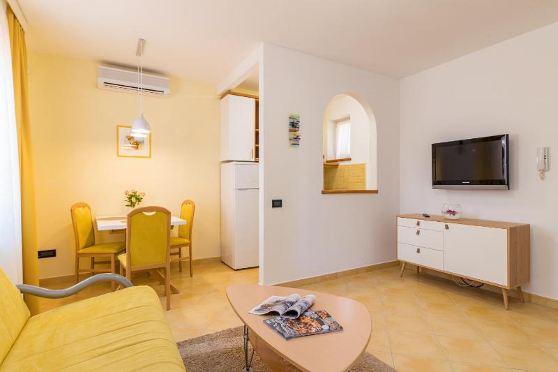 One-Bedroom Apartment with Balcony image 4