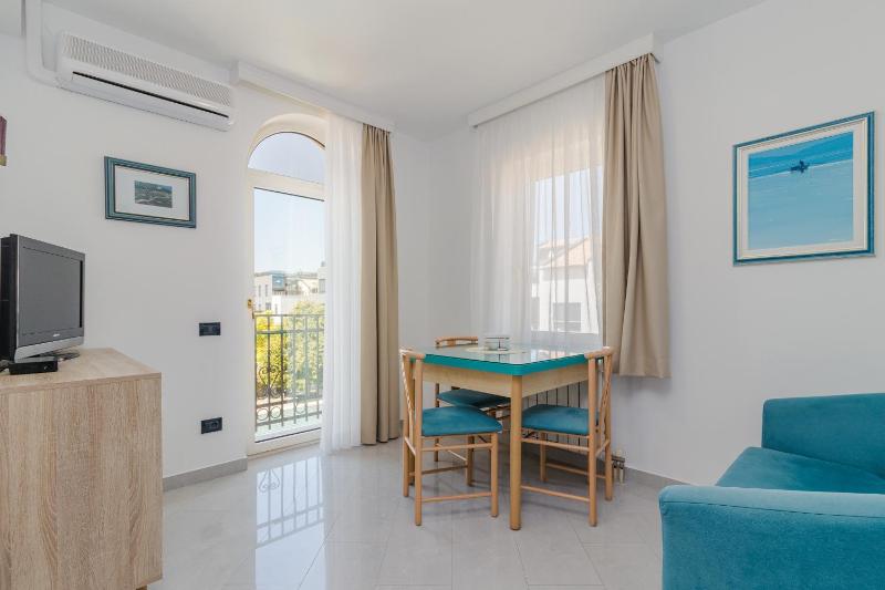 One-Bedroom Apartment with Balcony and Sea View (2 Adults) image 2