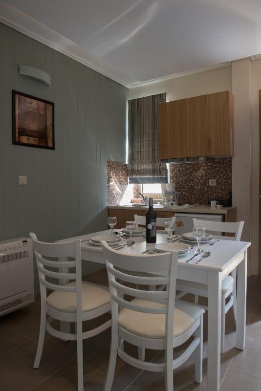 Mantinia Bay Hotel - image 8