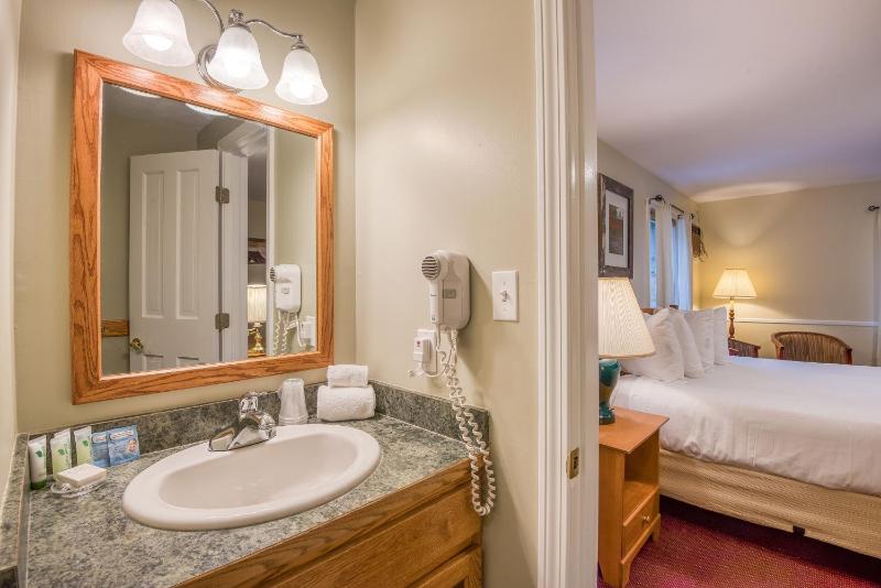 Double Room image 1