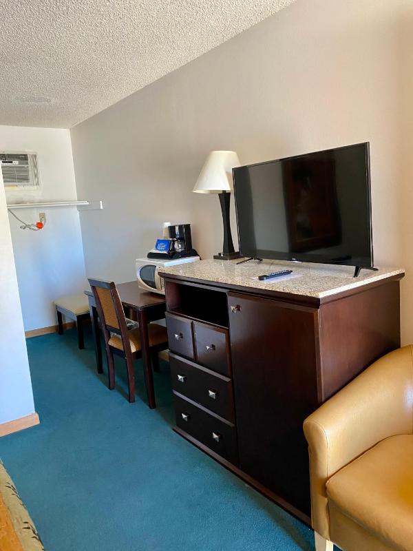King Room image 2
