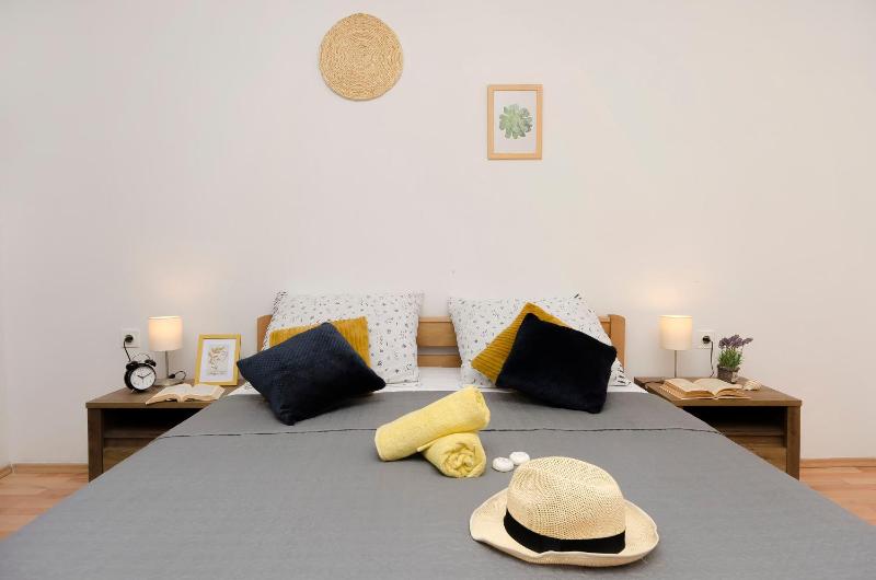 Apartments Ivana - image 6