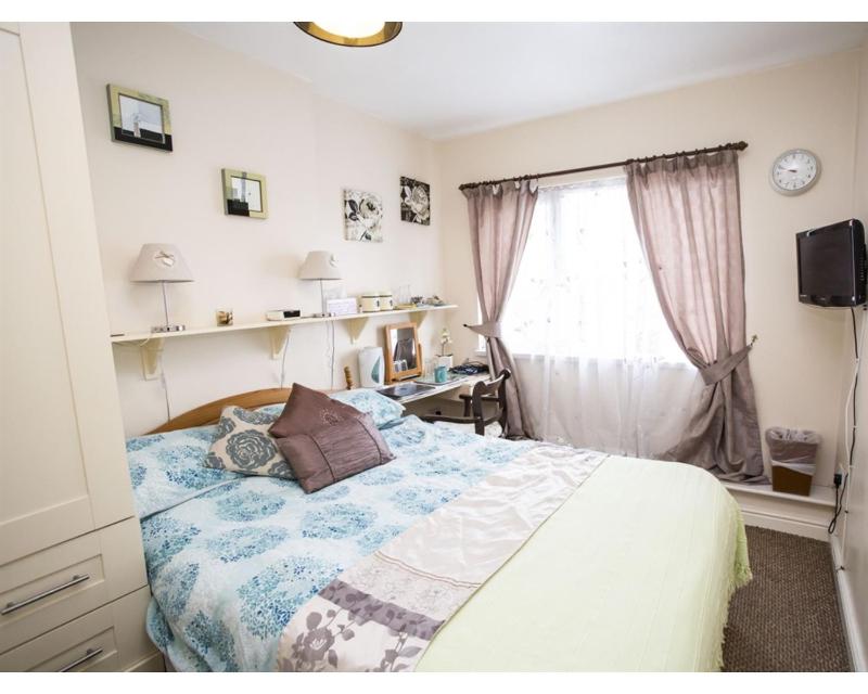 Double Room with Private Bathroom image 1