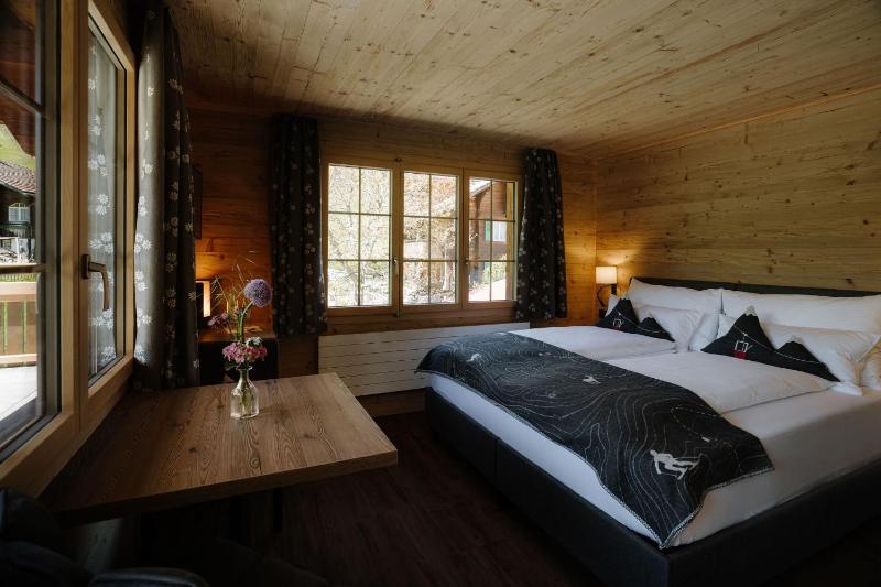 Deluxe Double Room with Balcony image 2