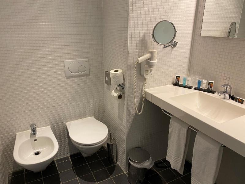 Junior Suite image 2