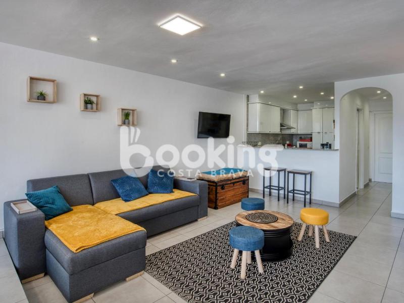 Begonias Apartament per 4 persones amb gran terrassa chill out a 10 minuts de la platja - image 6