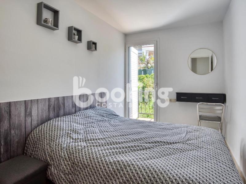 Begonias Apartament per 4 persones amb gran terrassa chill out a 10 minuts de la platja - image 7