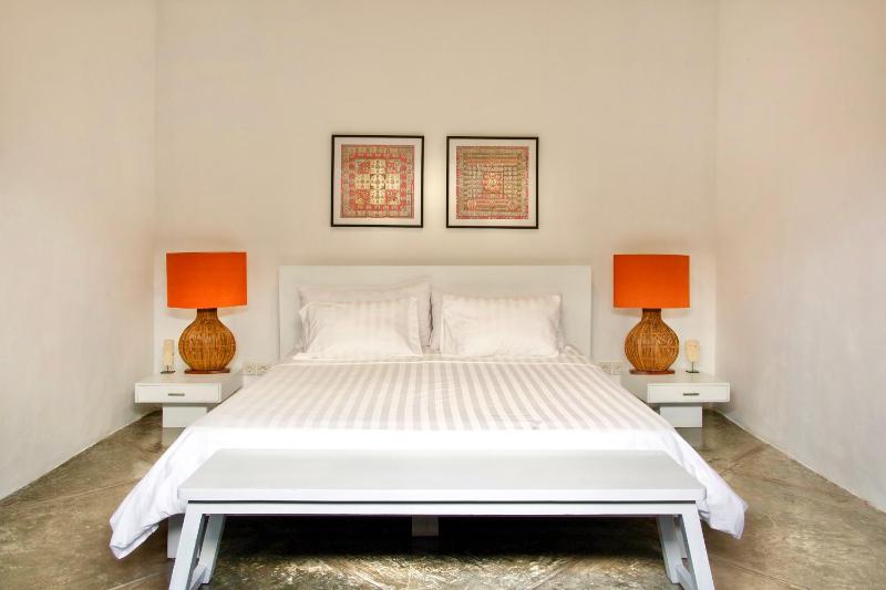 Villa EMMA | heart of Seminyak | 350m Beach - image 10