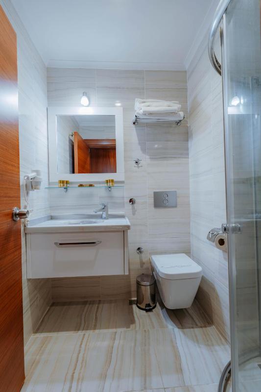 Standard Double or Twin Room image 1