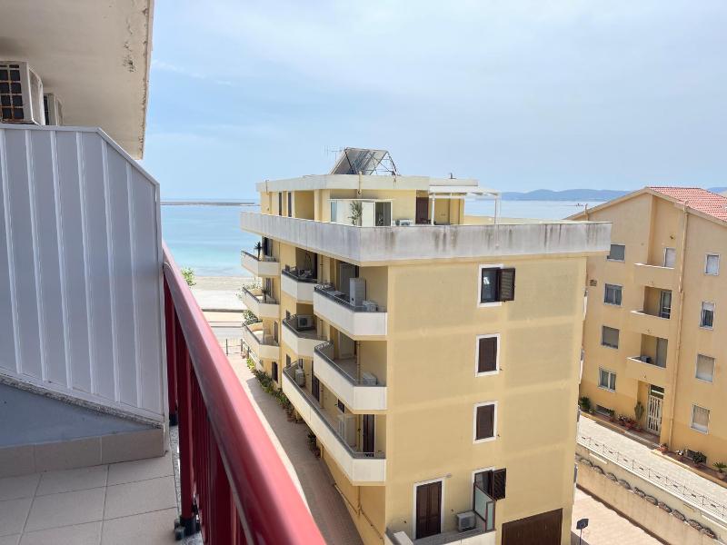 Double Room with Balcony and Sea View image 4