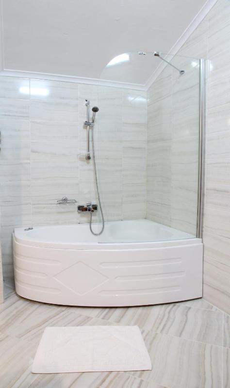 Suite image 2