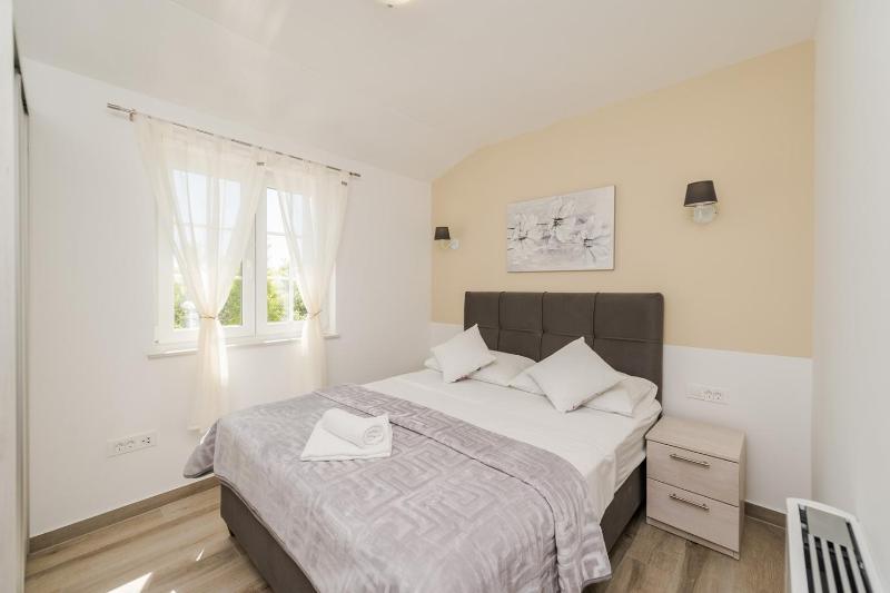 Villa Stancija Privlaka 1 with heated pool - image 12